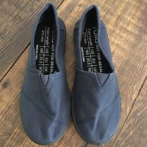 Toms Classic Slip on Canvas Shoes Sz W5